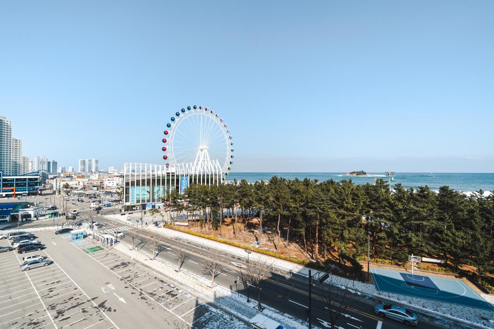 Urbanstay Sokcho Beach Ab ภายนอก รูปภาพ