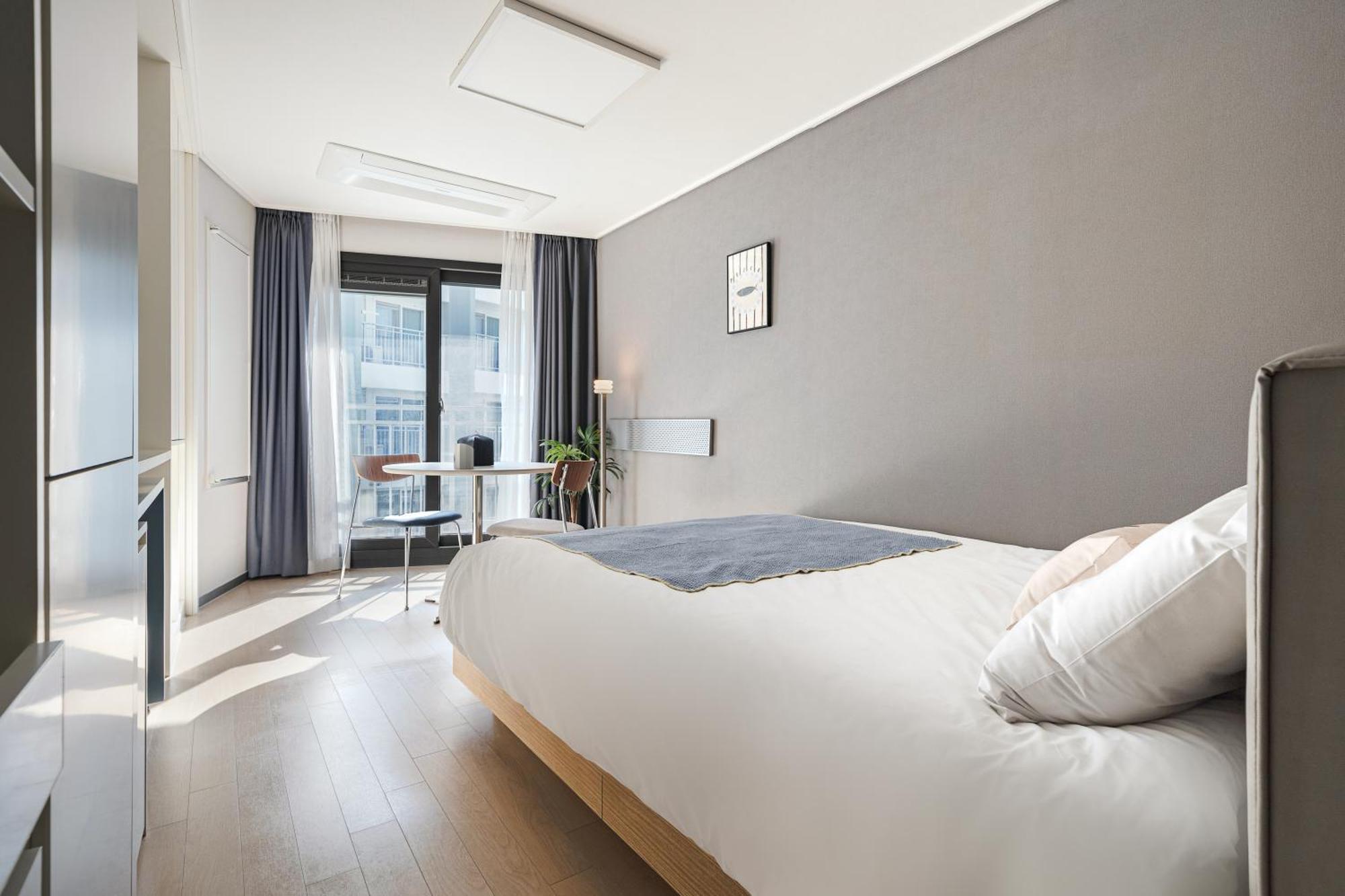 Urbanstay Sokcho Beach Ab ภายนอก รูปภาพ