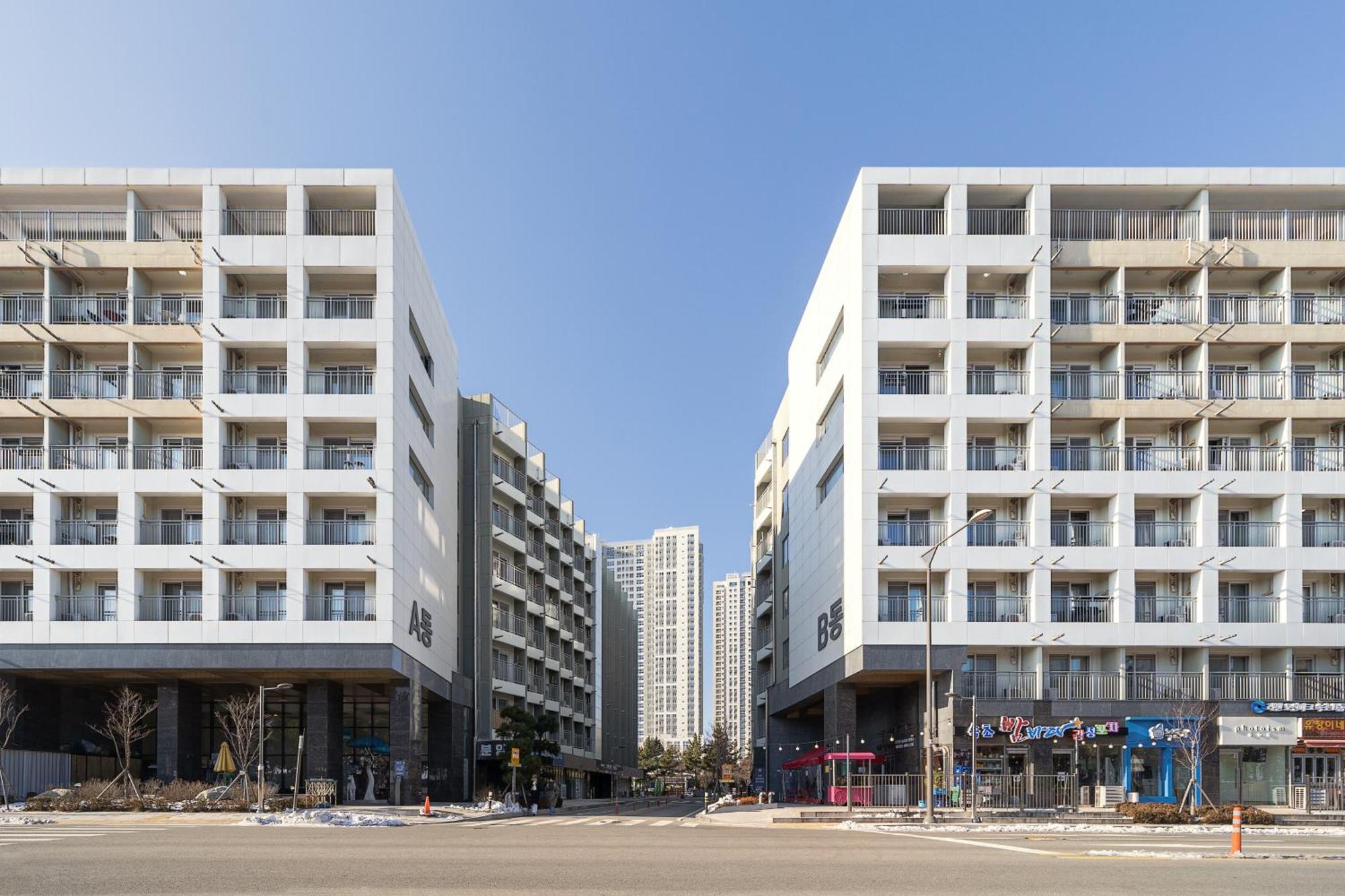 Urbanstay Sokcho Beach Ab ภายนอก รูปภาพ